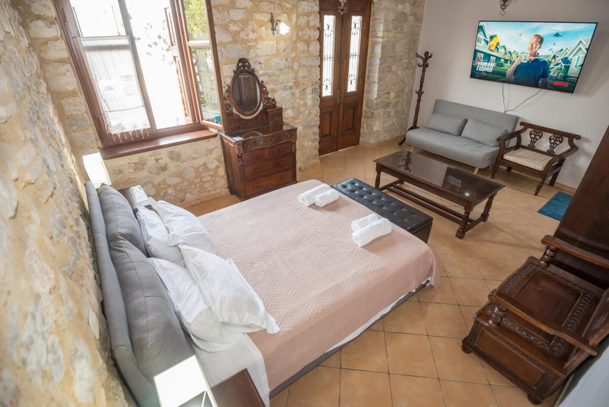 ווניטסה Seafront Stone Suites מראה חיצוני תמונה