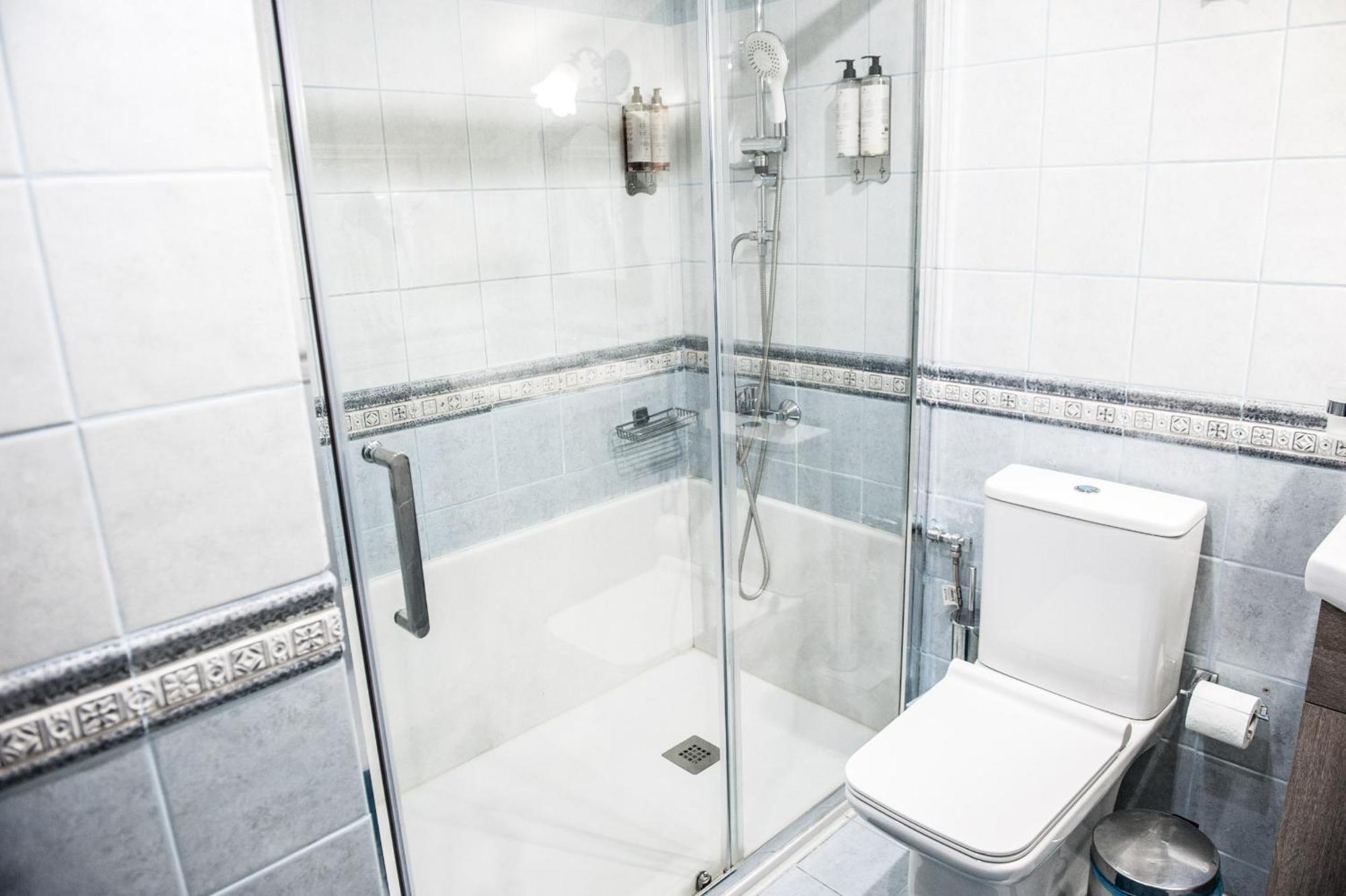 ווניטסה Seafront Stone Suites מראה חיצוני תמונה