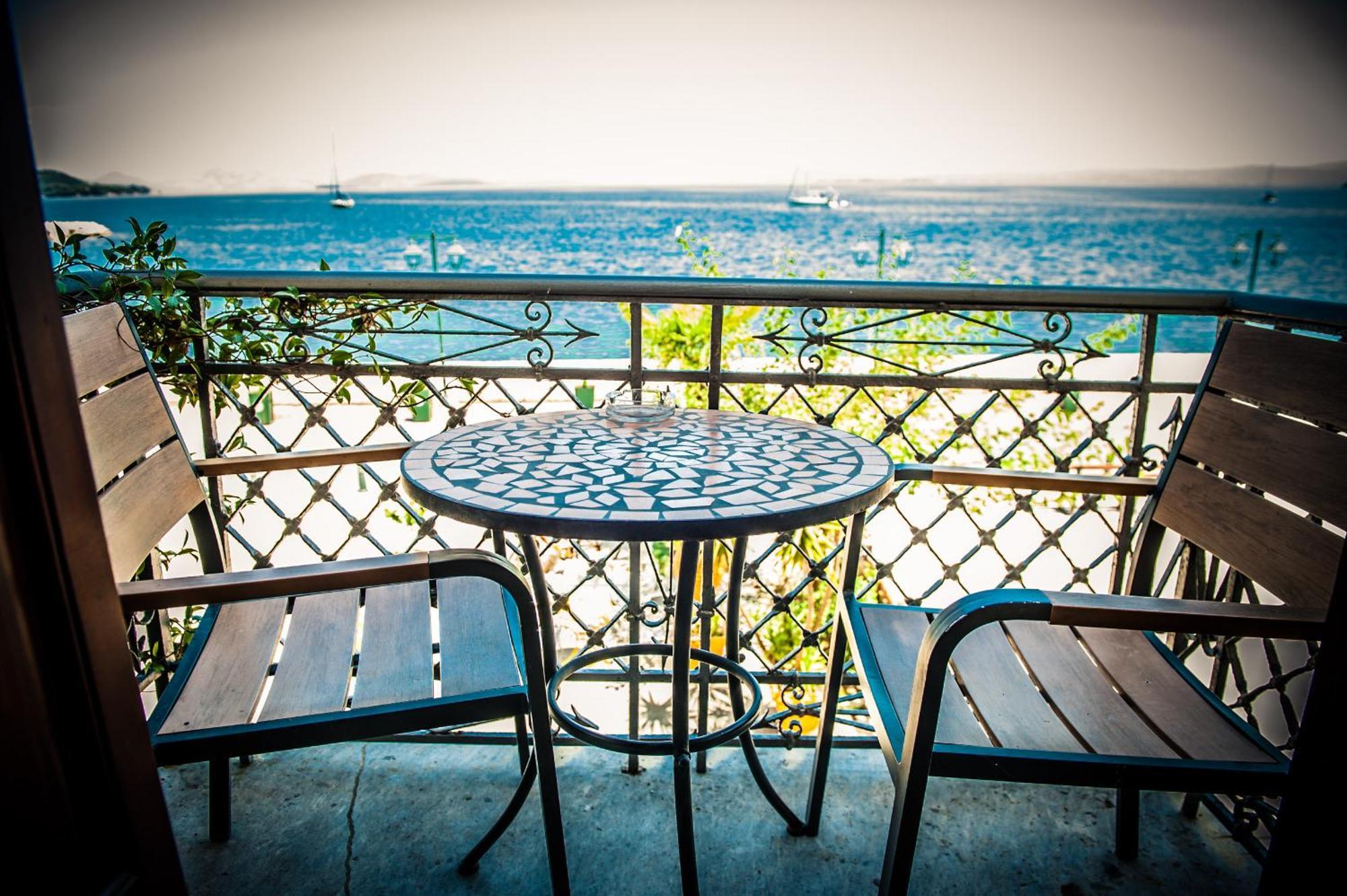 ווניטסה Seafront Stone Suites מראה חיצוני תמונה
